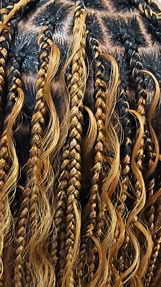 Close-up braided style